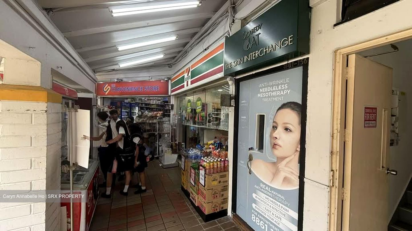 Jurong West Street 92 (D22), Shop House #589671631